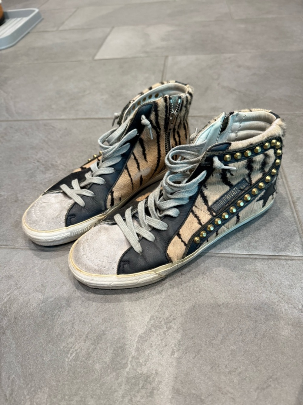 Golden Goose Private Edition Hi-Top Sneakers in Tiger Print with Stud Details - Picture 4 of 7